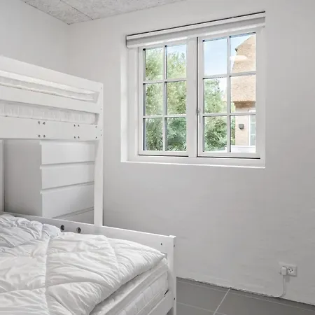 Vakantiehuis Lovely In With Sauna - C04646 *